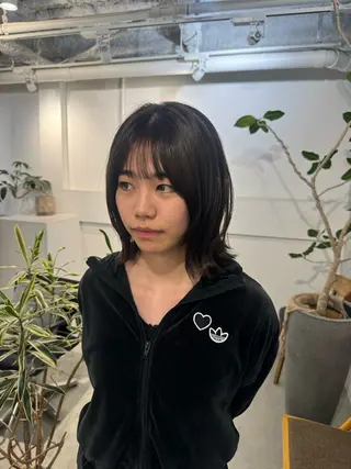 セミロング 新宿/顔周りカット +レイヤー=しずく♩のヘアスタイル
