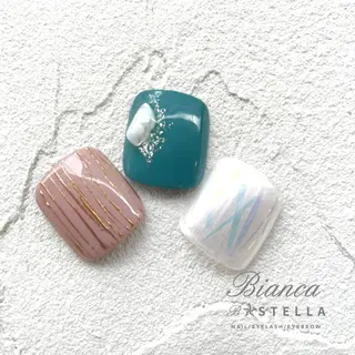 ネイル Bianca神楽坂 MIRIのネイルデザイン