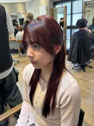 ミディアム 新宿/顔周りカット +レイヤー＝しずく♩のヘアスタイル