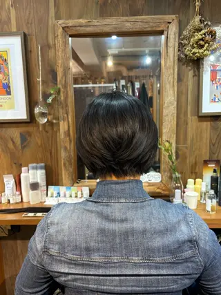 ショート 多幸感 /透明感カラー/リサのヘアスタイル