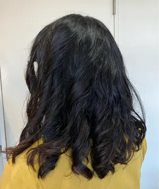セミロング パーマ 平川 かなこのヘアスタイル