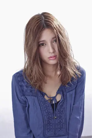 ミディアム 中野 恵脩のヘアスタイル
