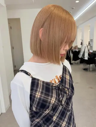 カラー ブリーチ特化｜ ブリーチ｜Towaのヘアスタイル