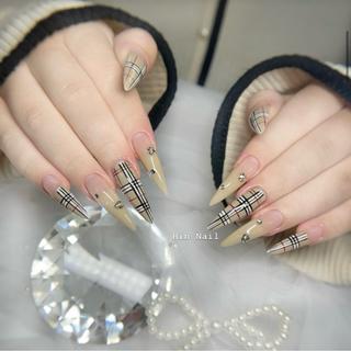 ネイル HIN NAILのネイルデザイン