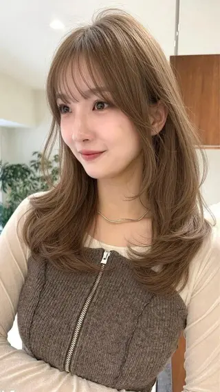 ロング カラー レイヤー/顔周り ブリーチカラーのヘアスタイル