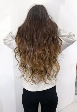 ロング カラー エクステ(レミー毛) NINEのヘアスタイル