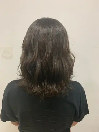ミディアム カラー 脱白髪染め美容師 竹内涼乃のヘアスタイル