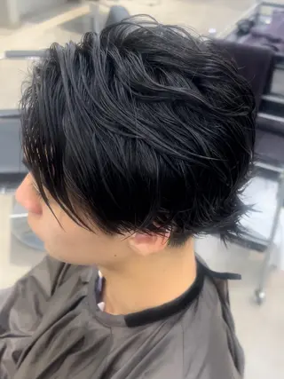 パーマ メンズ 曲がる縮毛矯正 LIBER 岩名のヘアスタイル