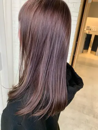 ロング カラー LUXBE LUCEのヘアスタイル