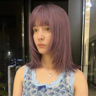 ミディアム カラー 市場 優梨 レイヤーカットのヘアスタイル