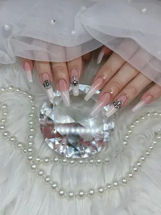 ロング Nailsalon Angeのネイルデザイン