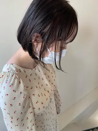 ショート カラー 本間 結衣のヘアスタイル