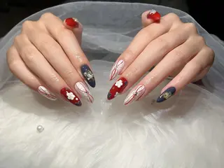 ネイル Ami Nailsのネイルデザイン