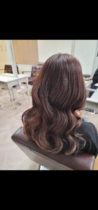 ロング カラー ヘアアレンジ ❇️安達 優心❇️ レイヤー/艶髪特化のヘアスタイル