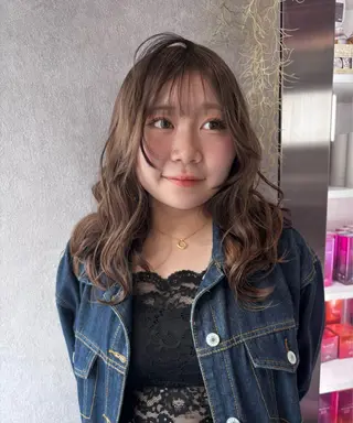 セミロング カラー ヘアアレンジ iona/ハイトーン /ネイルのネイルデザイン