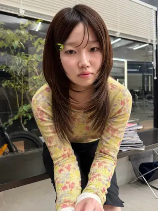 ミディアム カラー MIES amane(アマネ)のヘアスタイル