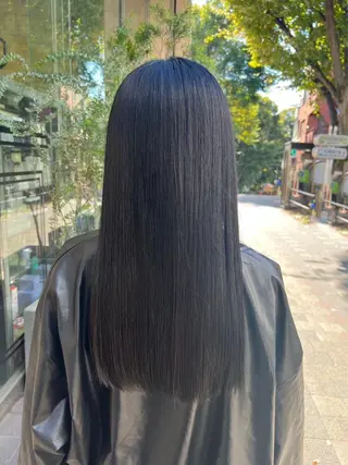 ロング 今出 咲紘のヘアスタイル