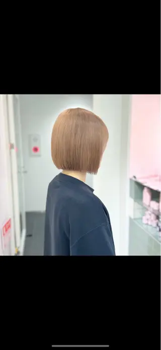 ショート ハイトーン/韓国 ヘア momo˚✧₊のヘアスタイル