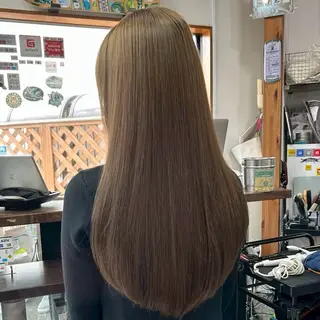 カラー LUCK モミジのヘアスタイル