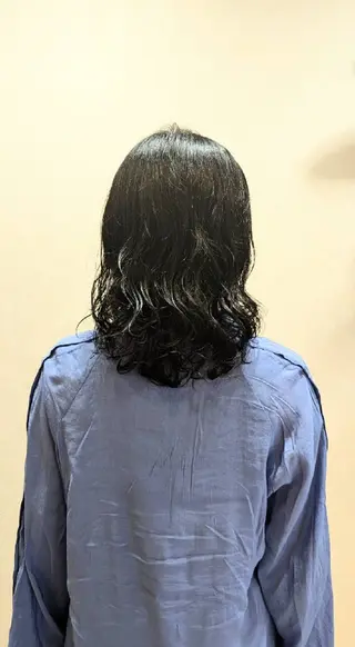 ミディアム カラー パーマ いずみ こずえのヘアスタイル