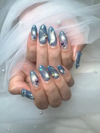 ネイル Queeens nailのネイルデザイン