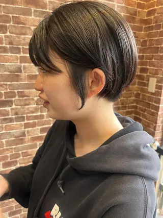 ショート カラー パーマ ヘアアレンジ メンズ キッズ ネイル マツエク・マツパ アイブロウ 久木原 ゆりのヘアスタイル