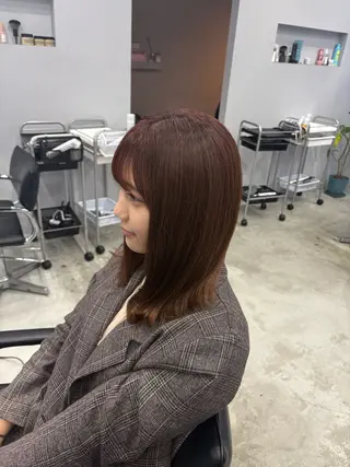 セミロング 南桑 由芽のヘアスタイル