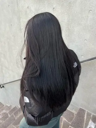 ロング linna / 高槻 /透明感カラーのヘアスタイル
