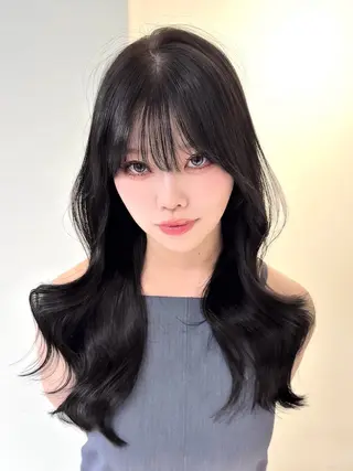 ロング Rita/髪質改善/ ブリーチなしWカラーのヘアスタイル