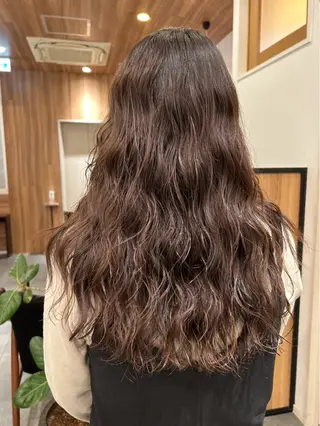 ミディアム 石川 幸呼のヘアスタイル