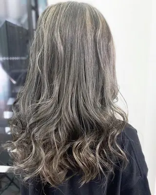 ロング カラー パーマ メンズ縮毛矯正 細谷碧海のヘアスタイル