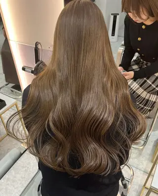 ロング カラー 伊藤 絵里香のヘアスタイル