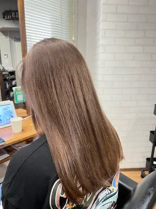ロング カラー イリオモテ レナのヘアスタイル