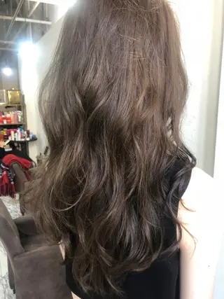 ロング カラー エクステ(レミー毛) NINEのヘアスタイル