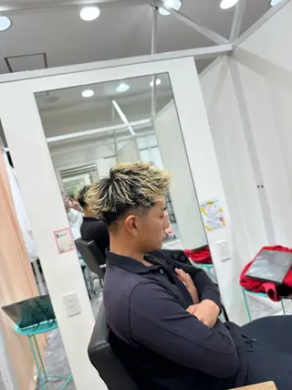 ショート メンズ ツイスパ/フェード /辻諒哉のヘアスタイル