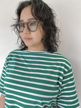 ミディアム パーマ 末次 史奈のヘアスタイル