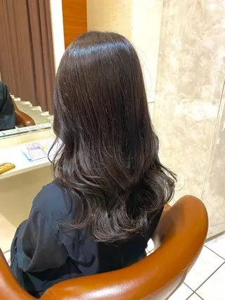 ロング 仲宗根 美鈴のヘアスタイル