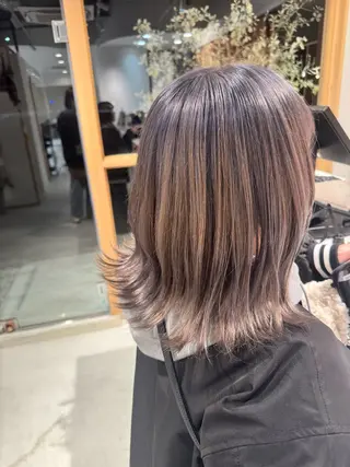 カラー 太田 恵美梨のヘアスタイル