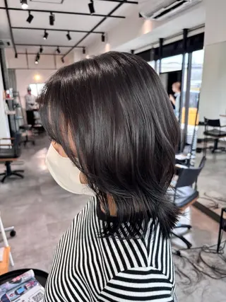 ミディアム RINA /MaisonINEのヘアスタイル