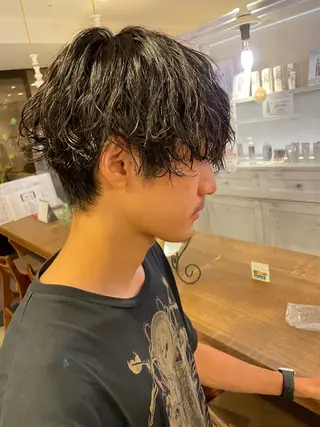 パーマ メンズ 柳内 崚平のヘアスタイル