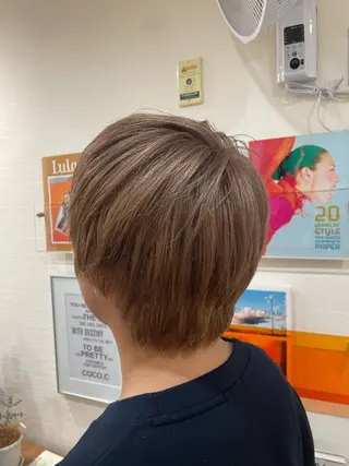 カラー 金森 実海のヘアスタイル