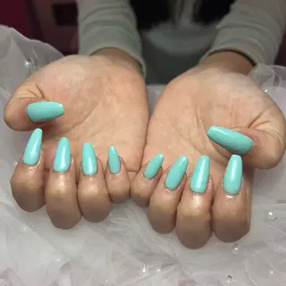 ネイル Jr.ネイリスト🤍 【Alissa】新栄のネイルデザイン