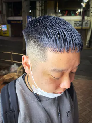ショート カラー メンズ 狩野 孝太郎のヘアスタイル