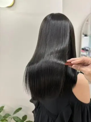 ミディアム カラー 髪質改善・絹髪縮毛 矯正・TSUDAのヘアスタイル