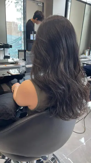 セミロング 似合わせカット 迫留由弥のヘアスタイル