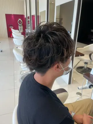 メンズ ブリーチしてても 綺麗にかかる縮毛矯正のヘアスタイル