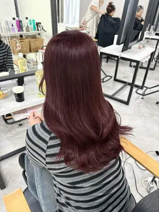 セミロング 縮毛矯正×透明感 カラー hinataのヘアスタイル