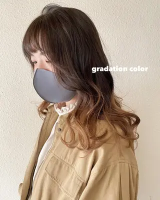 セミロング カラー ツキノキ　ミナ 8月から西梅田店のヘアスタイル