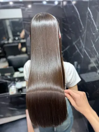 ロング JIN|朝楽になる 乾かしただけで極艶髪のヘアスタイル