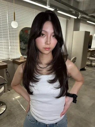 ロング 楠田 美空のヘアスタイル